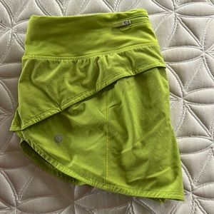 Lulu speed up shorts 2.5”inseam
